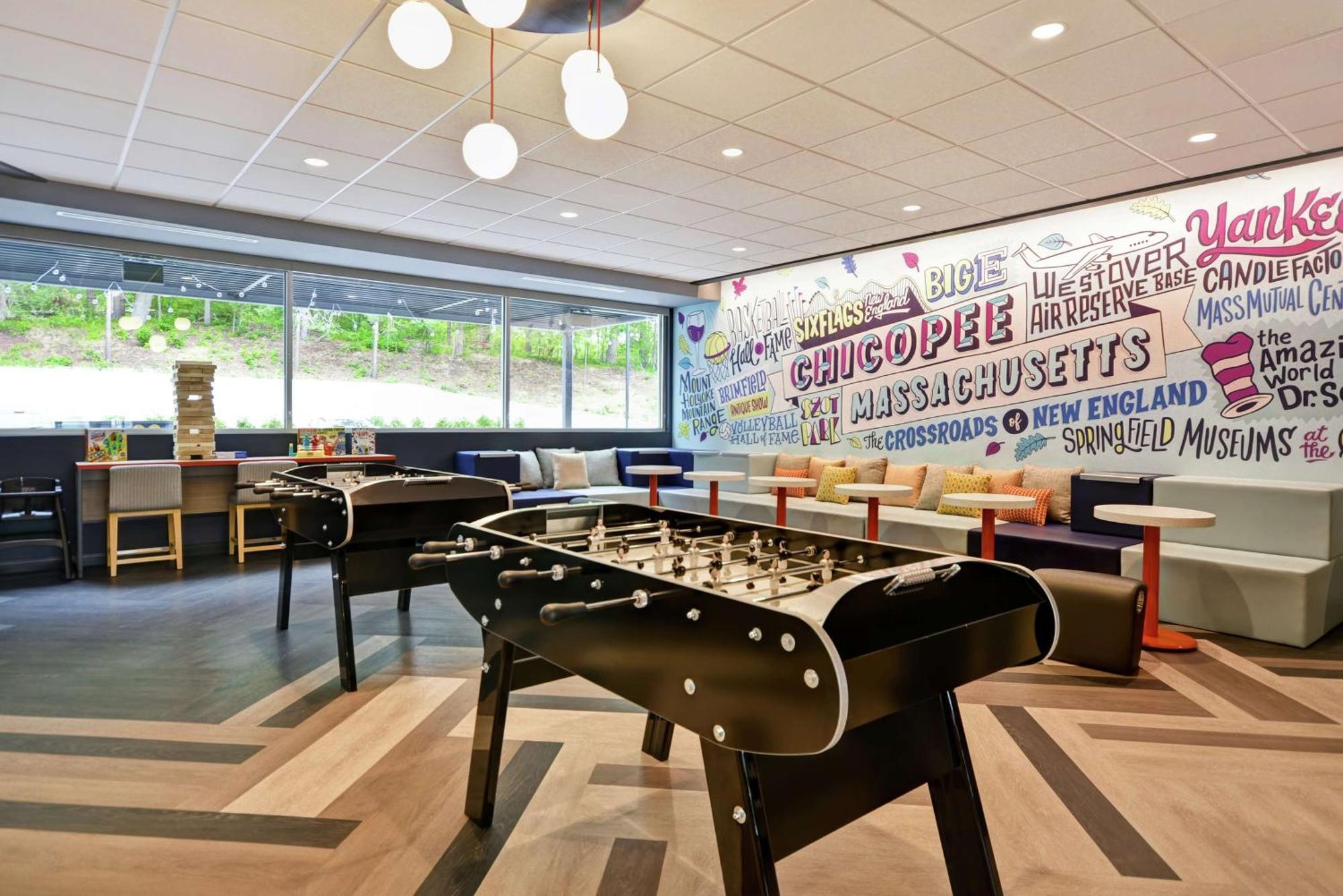Hotel Tru By Hilton Chicopee Springfield Exterior foto