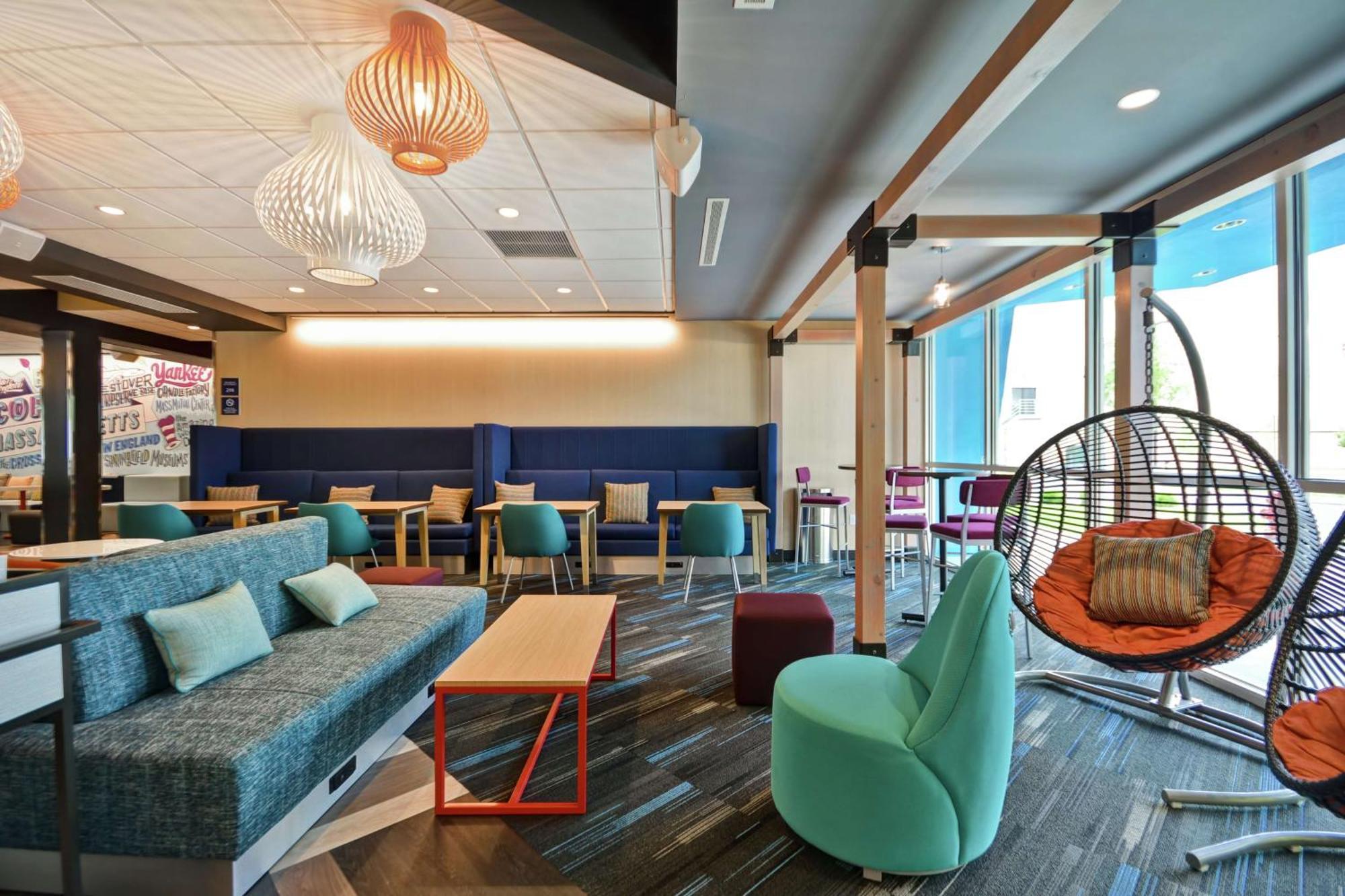 Hotel Tru By Hilton Chicopee Springfield Exterior foto