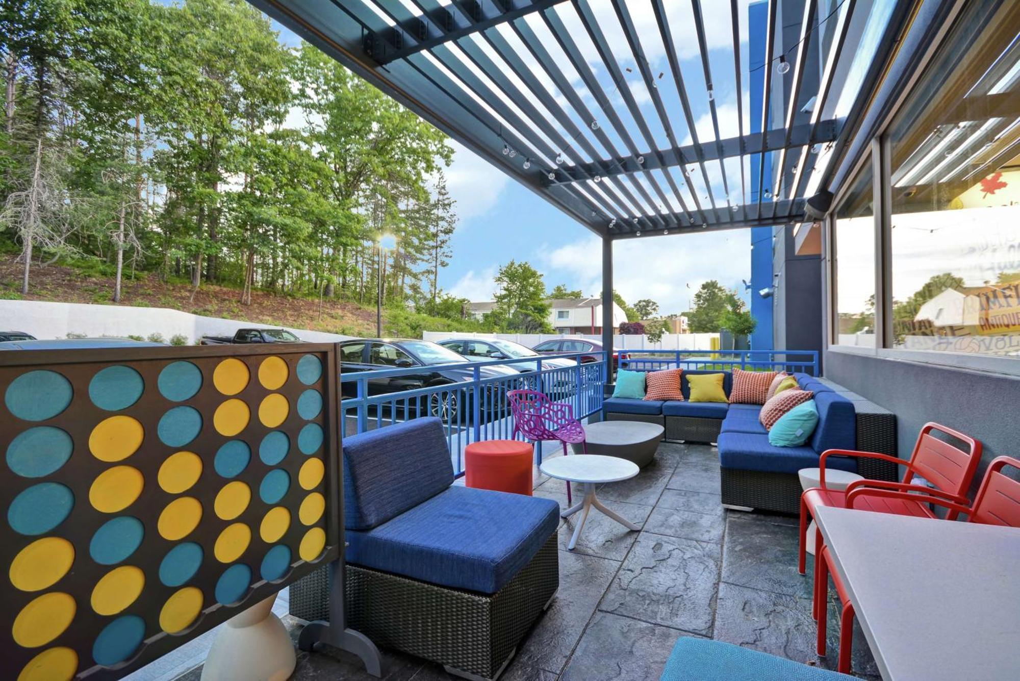 Hotel Tru By Hilton Chicopee Springfield Exterior foto